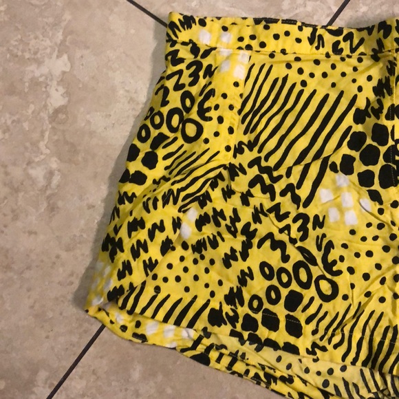 Vans Yellow, Black & White animal print shorts - Picture 3 of 4